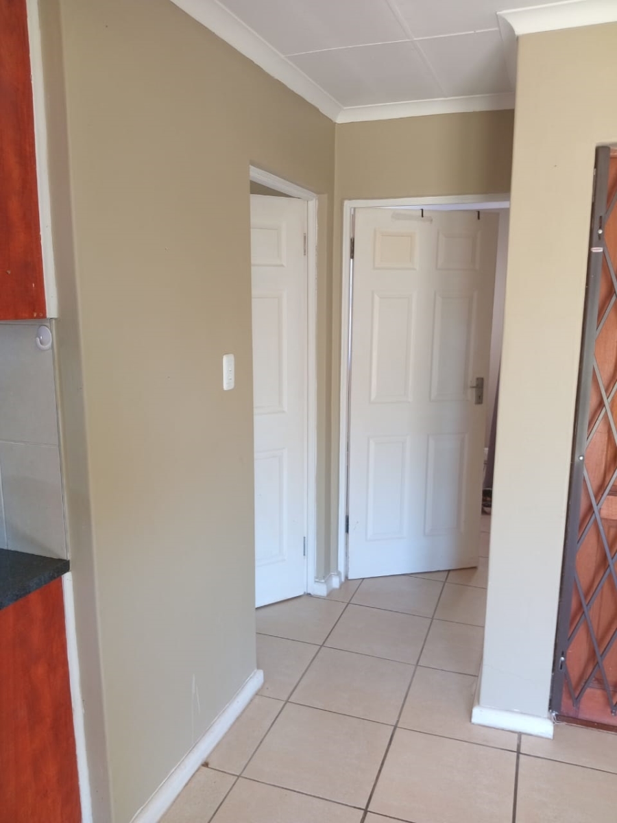 To Let 2 Bedroom Property for Rent in Westbourne Eastern Cape